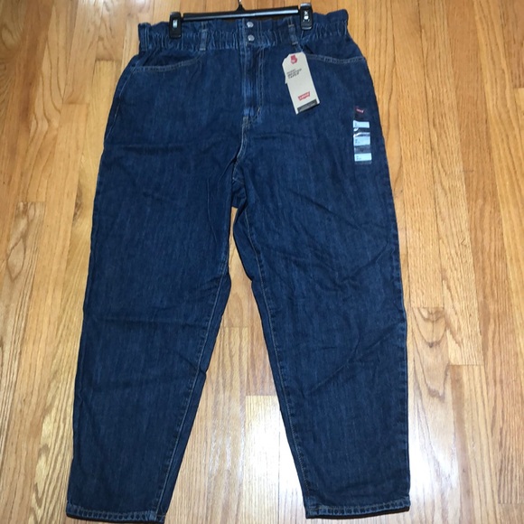 New Levi’s High Waisted Taper Jeans - Picture 3 of 13